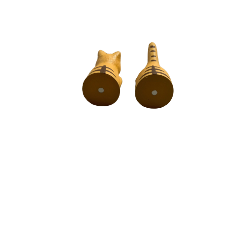 Jumping Cat Magnet red tabby