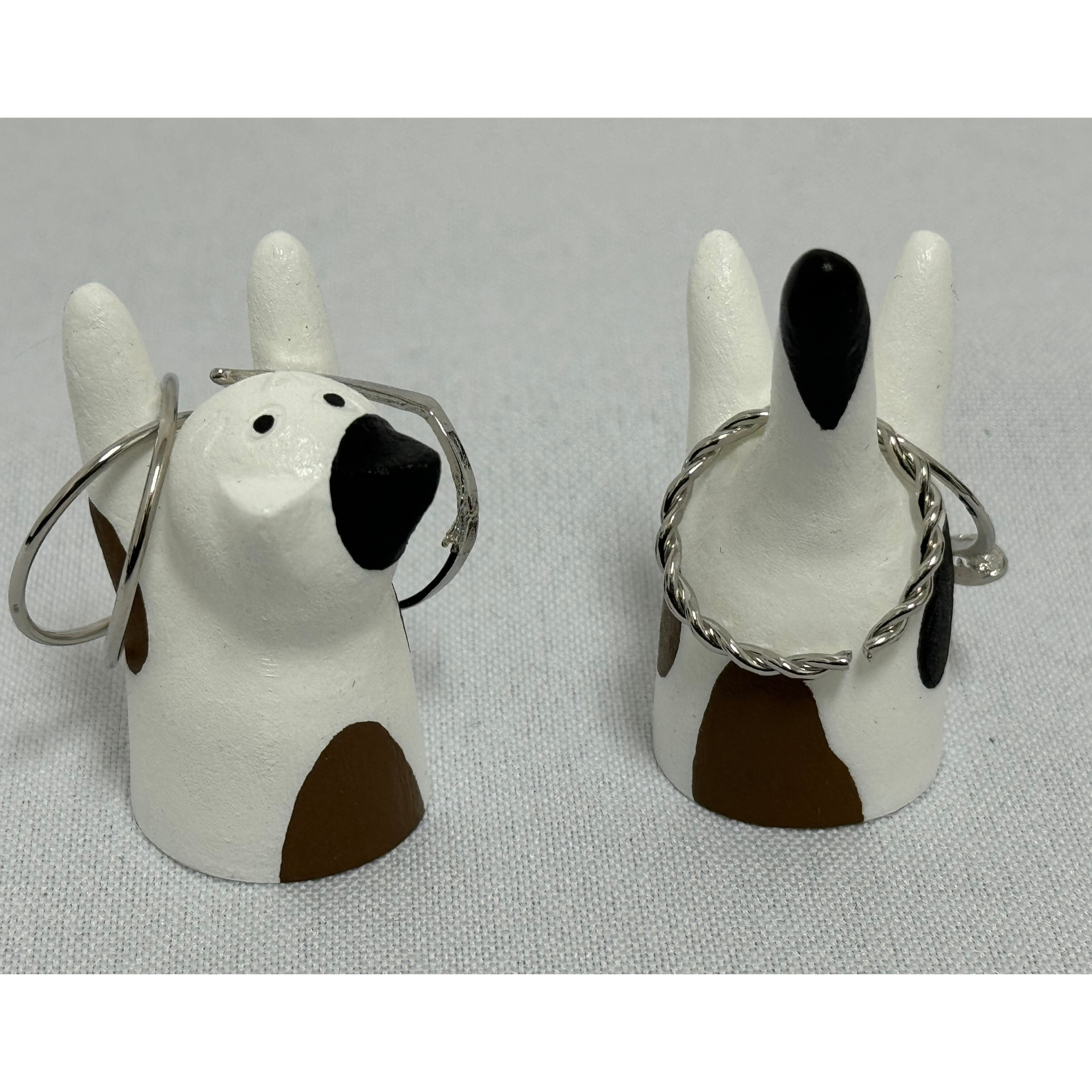Jumping Cat Ring Stand