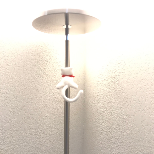 Cat Clip on the standing light